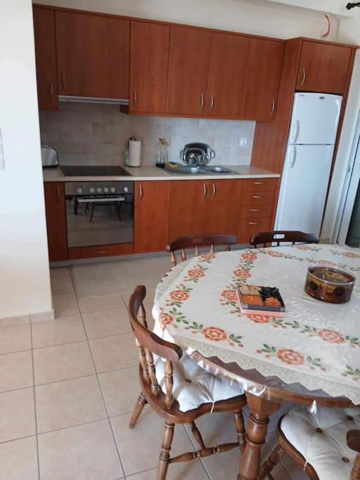 Παραθαλασσιο Σπιτι Στην Εξοχη Villa Tsakei Exterior foto
